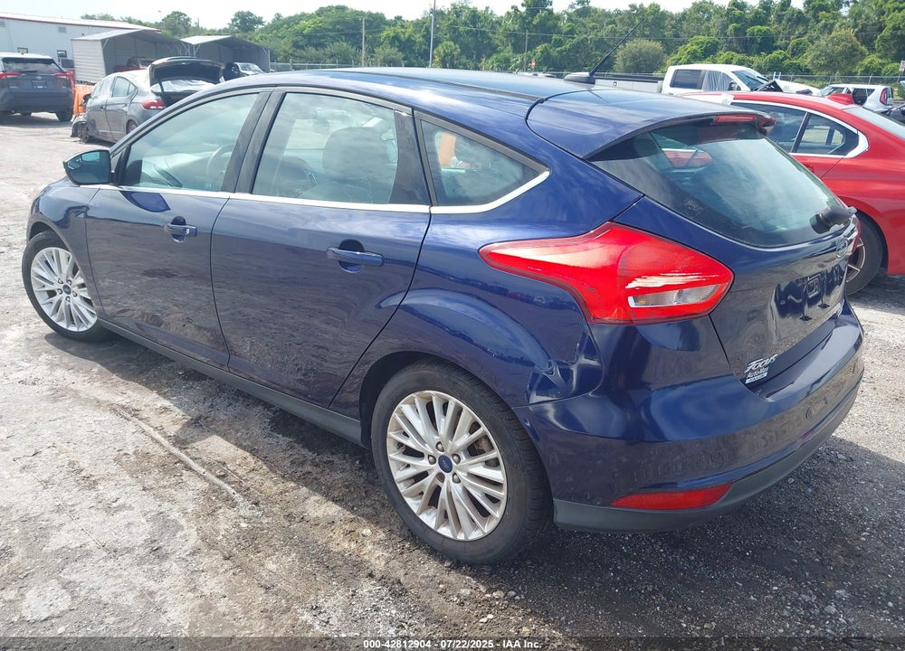 2016 FORD FOCUS VIN: 1FADP3N27GL222574