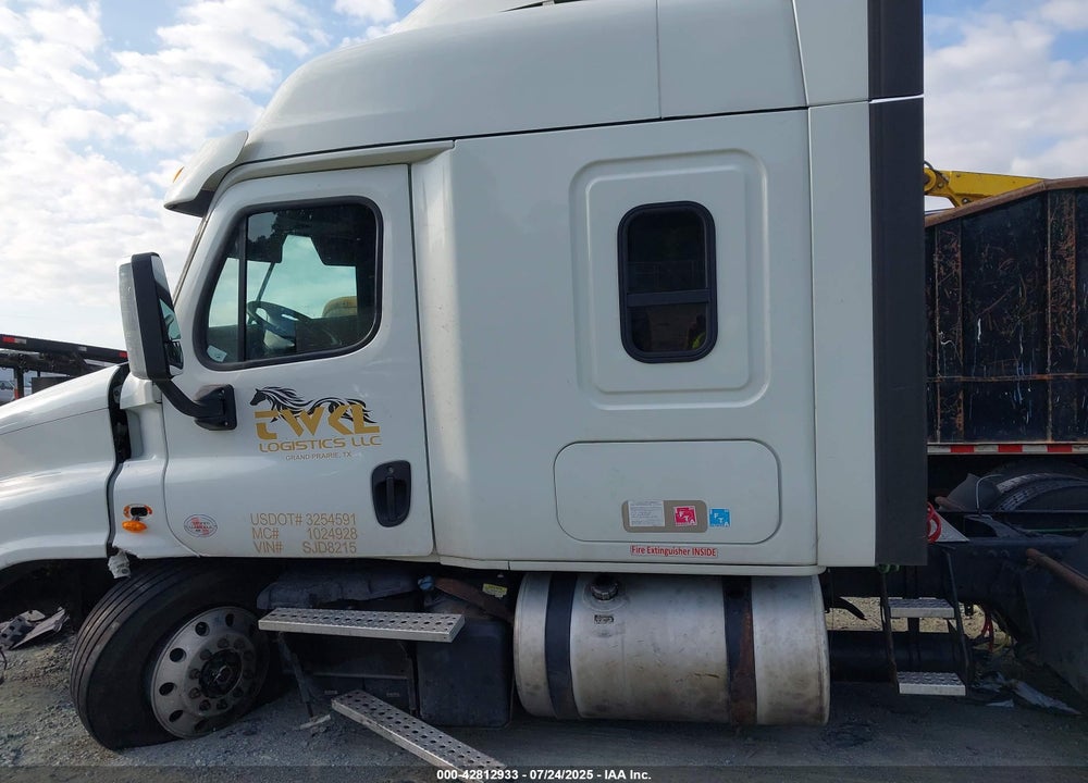 2017 FREIGHTLINER CASCADIA 125 VIN: 3AKJGLDV4HSJD8215