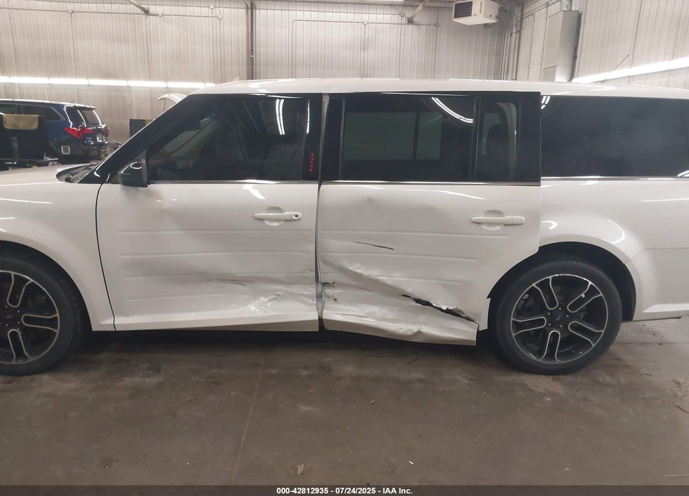 2014 FORD FLEX VIN: 2FMHK6C83EBD06838