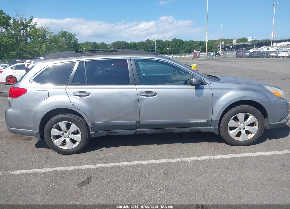 2011 SUBARU OUTBACK VIN: 4S4BRBKC1B3368332