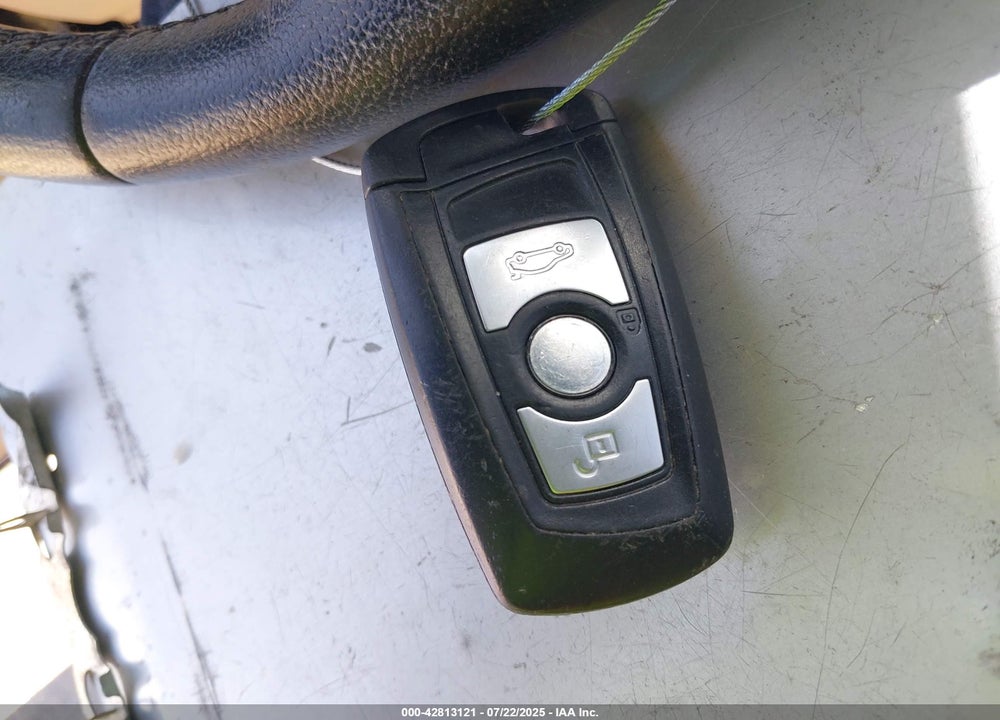 2013 BMW 3 SERIES VIN: WBA3A5C54DJ462623