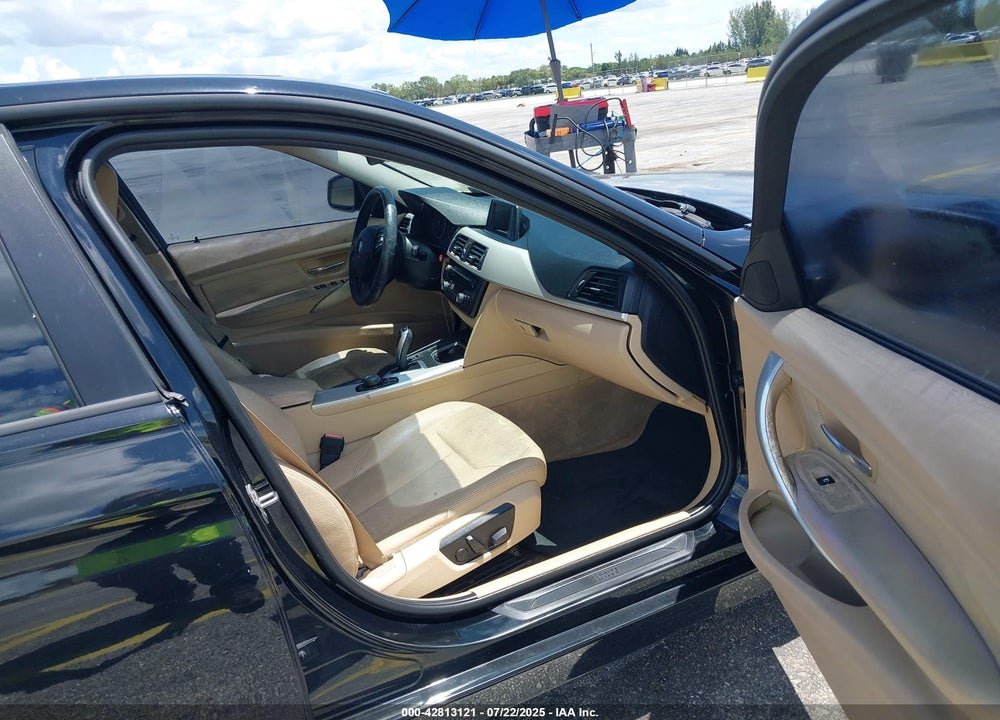 2013 BMW 3 SERIES VIN: WBA3A5C54DJ462623