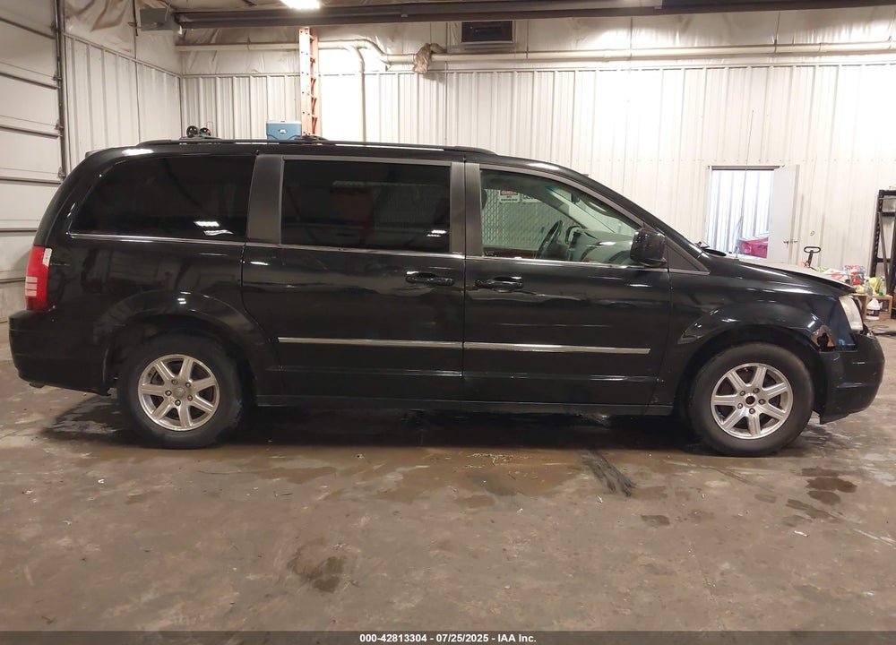 2009 CHRYSLER TOWN & COUNTRY TOURING VIN: 2A8HR54109R618052