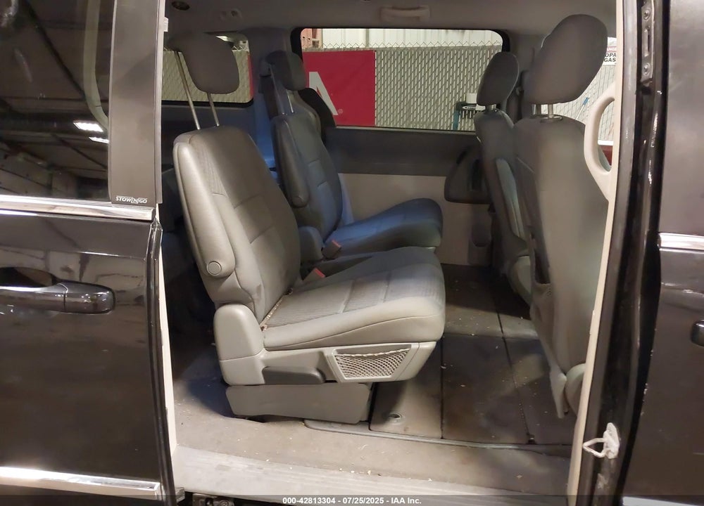 2009 CHRYSLER TOWN & COUNTRY TOURING VIN: 2A8HR54109R618052