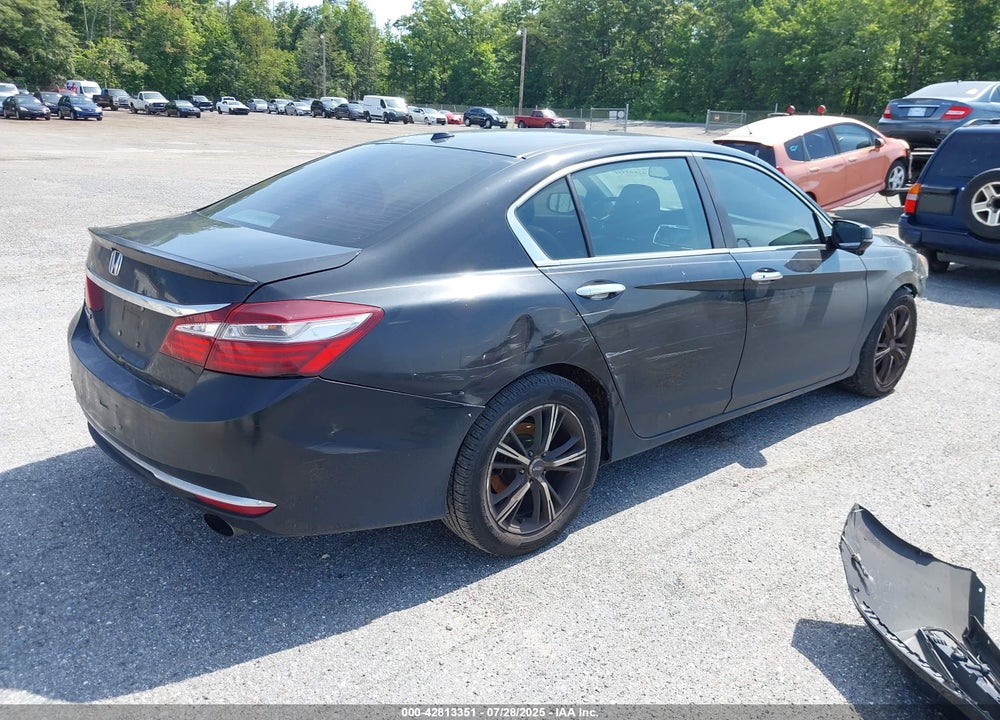 2016 HONDA ACCORD VIN: 1HGCR2F81GA151429