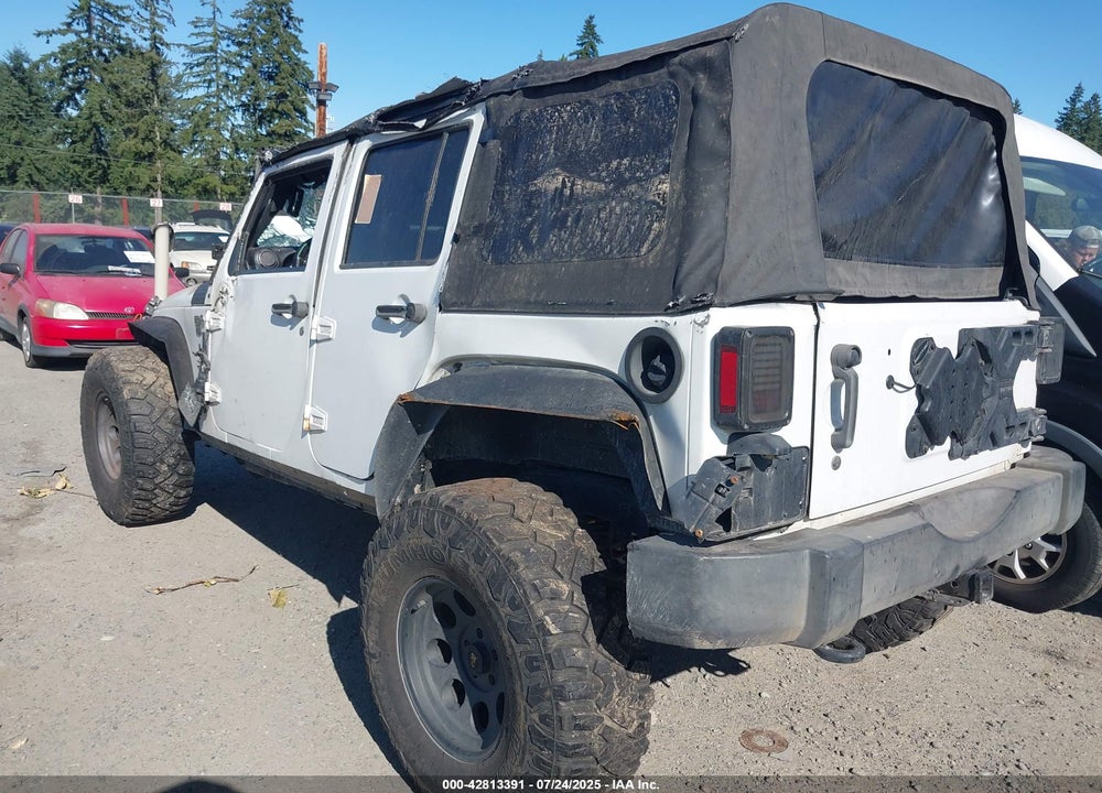 2014 JEEP WRANGLER UNLIMITED SPORT VIN: 1C4HJWDGXEL305246