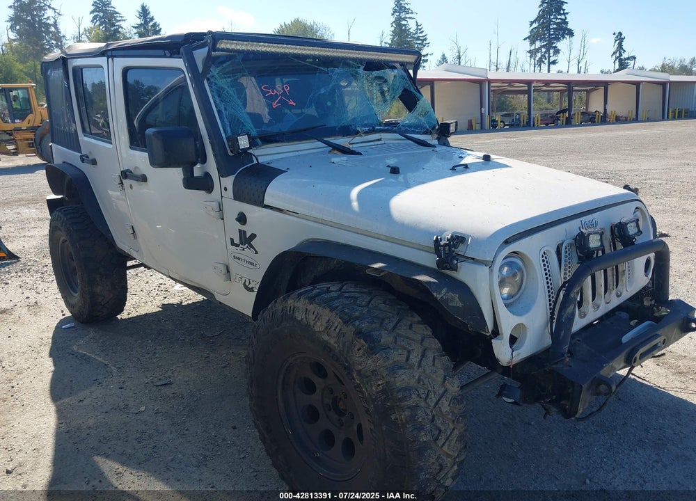 2014 JEEP WRANGLER UNLIMITED SPORT VIN: 1C4HJWDGXEL305246