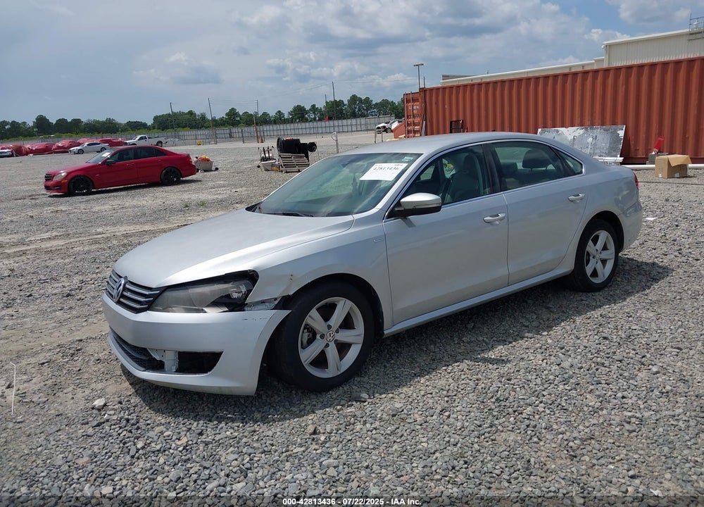2014 VOLKSWAGEN PASSAT VIN: 1VWAS7A31EC037187
