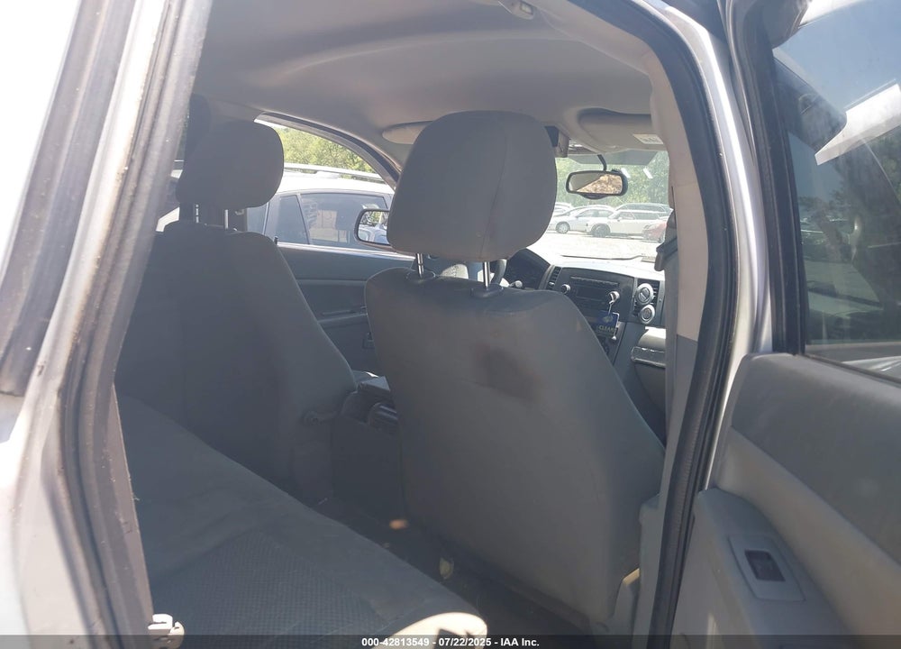 2005 JEEP GRAND CHEROKEE LAREDO VIN: 1J4HR48N05C540139
