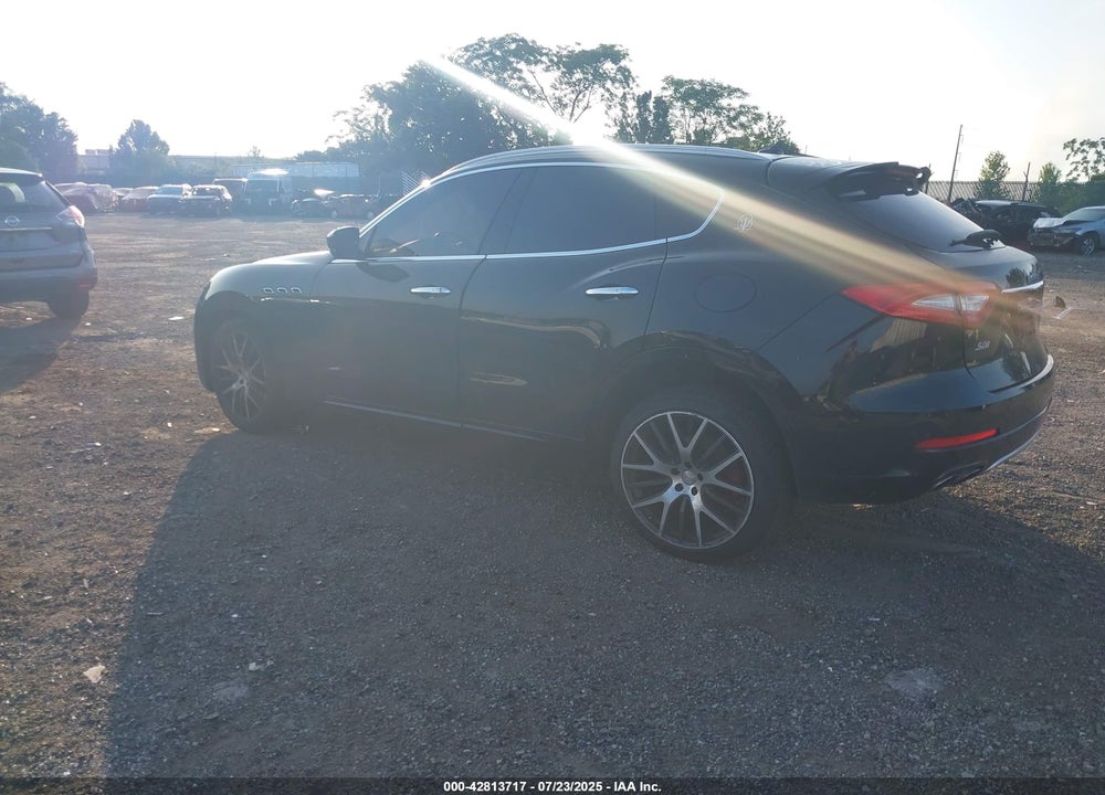 2017 MASERATI LEVANTE VIN: ZN661YUS1HX258854