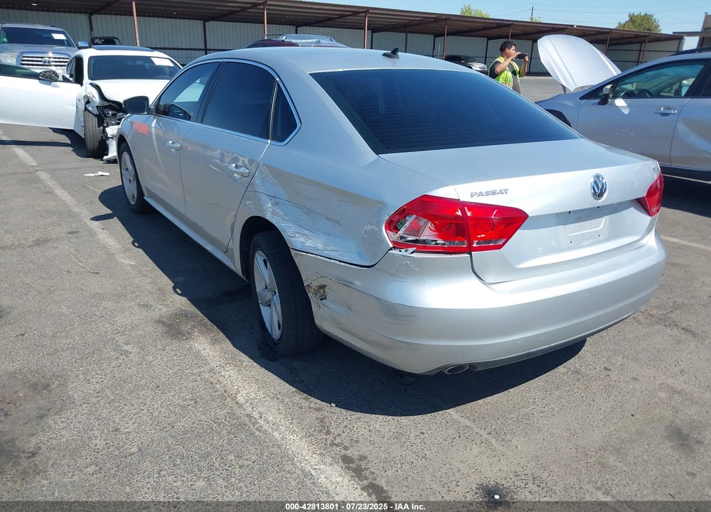 2013 VOLKSWAGEN PASSAT VIN: 1VWBN7A35DC040510