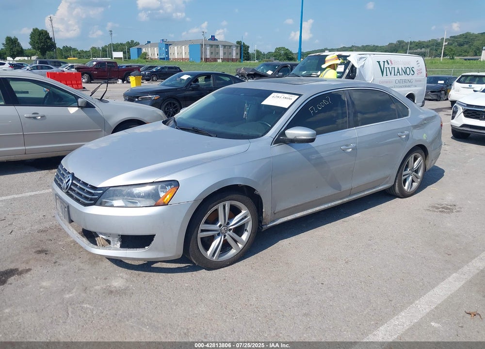 2013 VOLKSWAGEN PASSAT VIN: 1VWCN7A30DC023960
