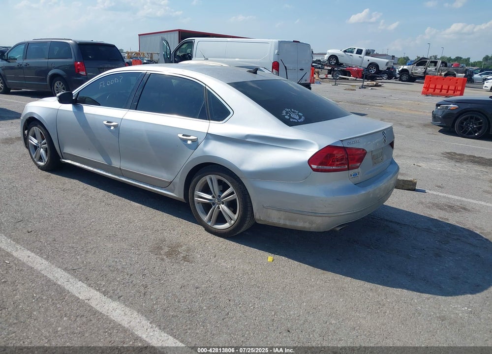 2013 VOLKSWAGEN PASSAT VIN: 1VWCN7A30DC023960