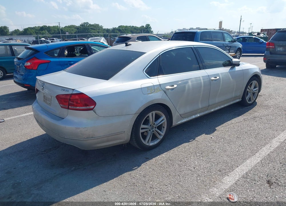 2013 VOLKSWAGEN PASSAT VIN: 1VWCN7A30DC023960