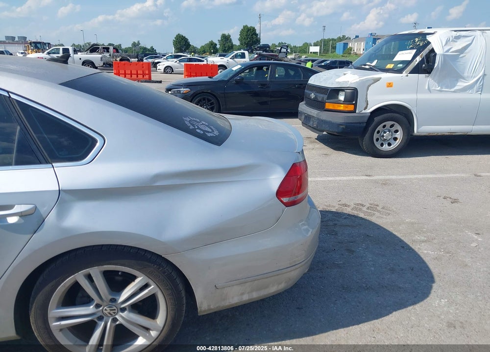 2013 VOLKSWAGEN PASSAT VIN: 1VWCN7A30DC023960