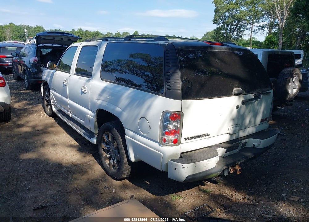 2005 GMC YUKON XL 1500 VIN: 1GKFK66U05J235232
