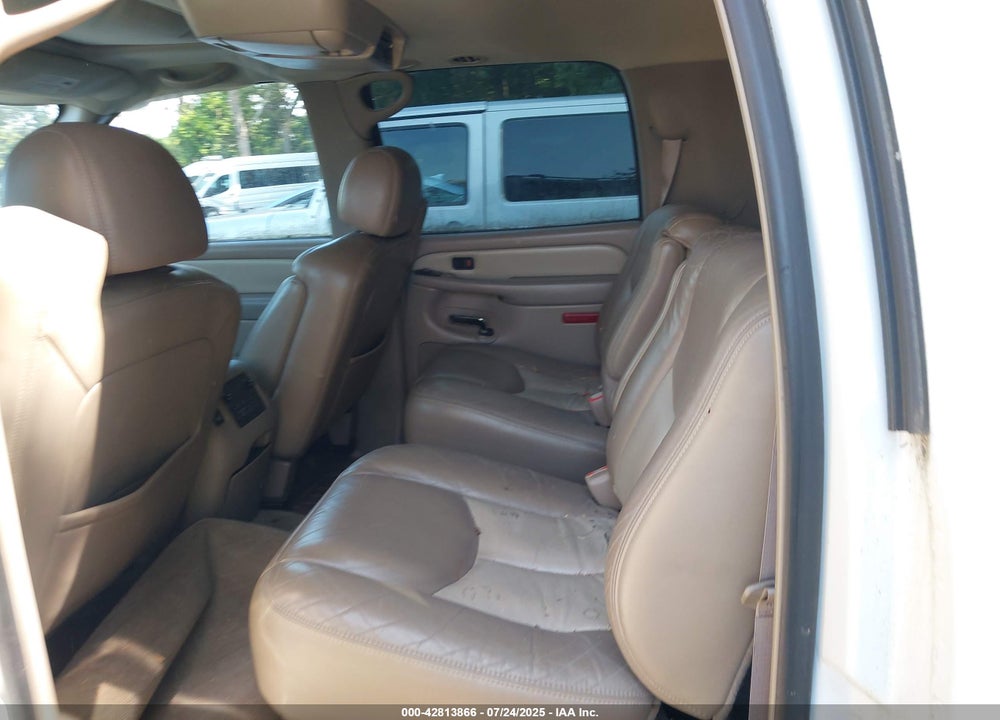 2005 GMC YUKON XL 1500 VIN: 1GKFK66U05J235232