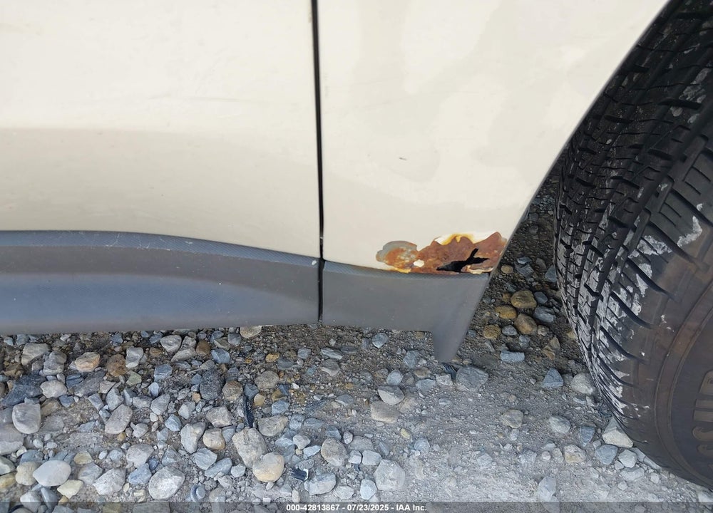 2013 CHEVROLET EQUINOX VIN: 1GNALBEK2DZ109537