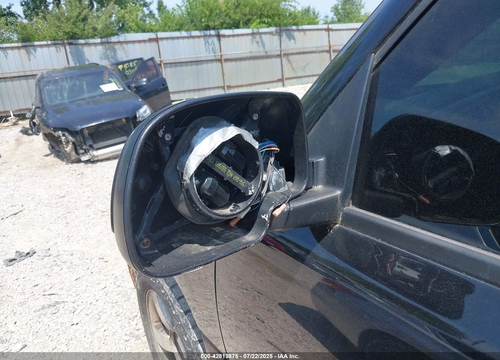 2006 CHEVROLET SUBURBAN 1500 LTZ VIN: 3GNFK16U36G199562