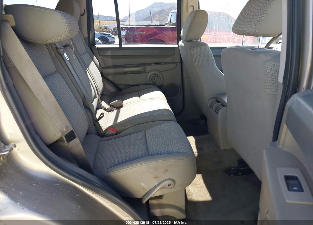 2006 JEEP COMMANDER VIN: 1J8HG48N26C104740