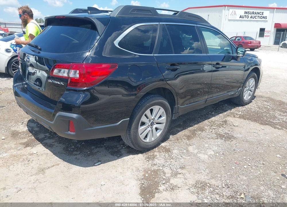 2018 SUBARU OUTBACK VIN: 4S4BSAFC6J3383433