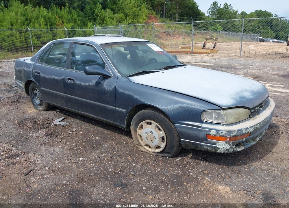 1993 TOYOTA CAMRY LE VIN: JT2SK12E5P0168687