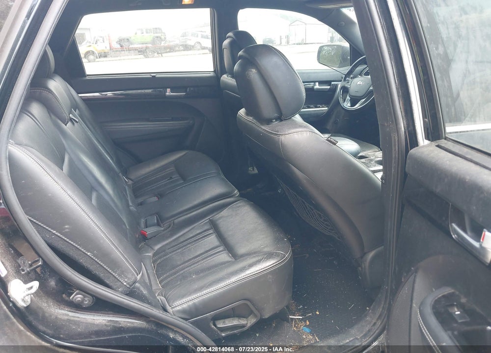 2014 KIA SORENTO VIN: 5XYKWDA7XEG535431