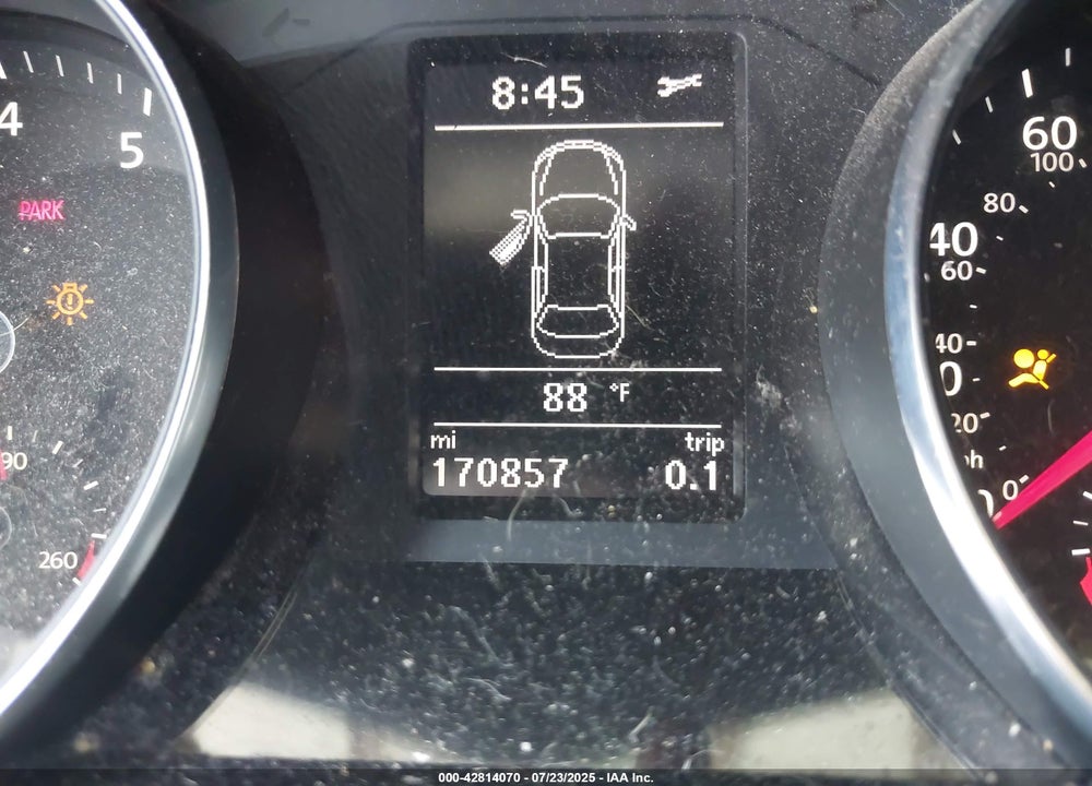 2017 VOLKSWAGEN PASSAT VIN: 1VWDT7A38HC082089