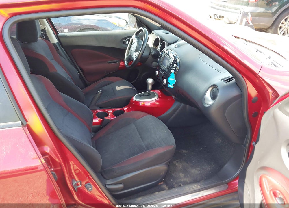 2011 NISSAN JUKE VIN: JN8AF5MV3BT007004