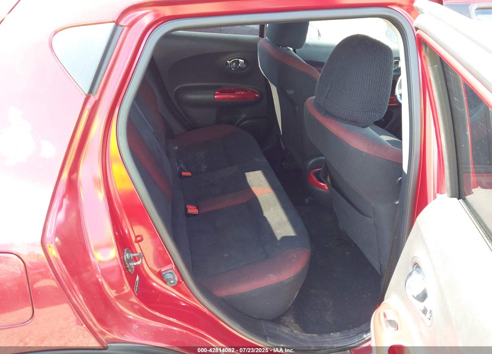 2011 NISSAN JUKE VIN: JN8AF5MV3BT007004
