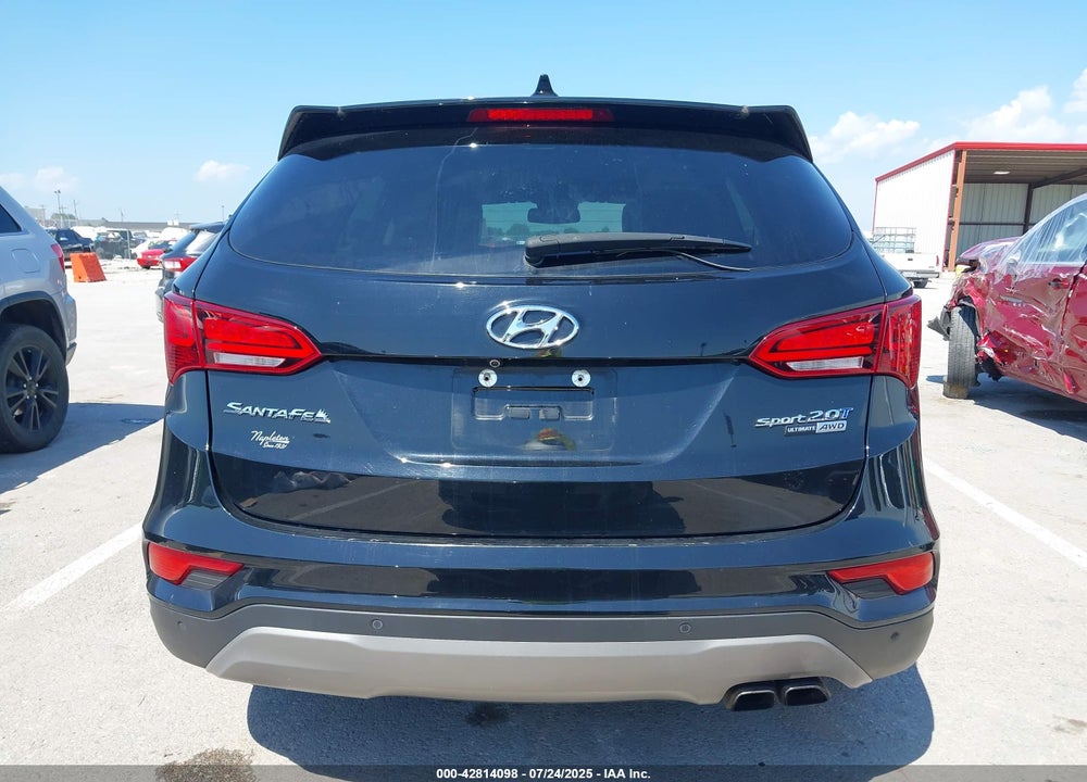 2018 HYUNDAI SANTA FE VIN: 5XYZWDLA2JG504143