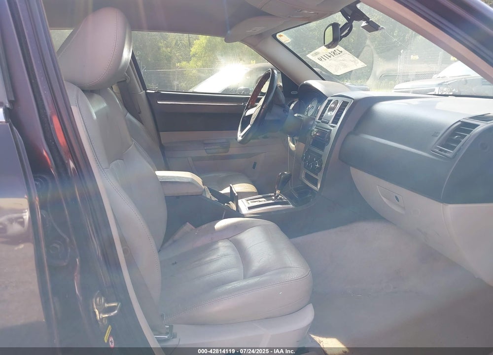2005 CHRYSLER 300C VIN: 2C3AA63H55H523186