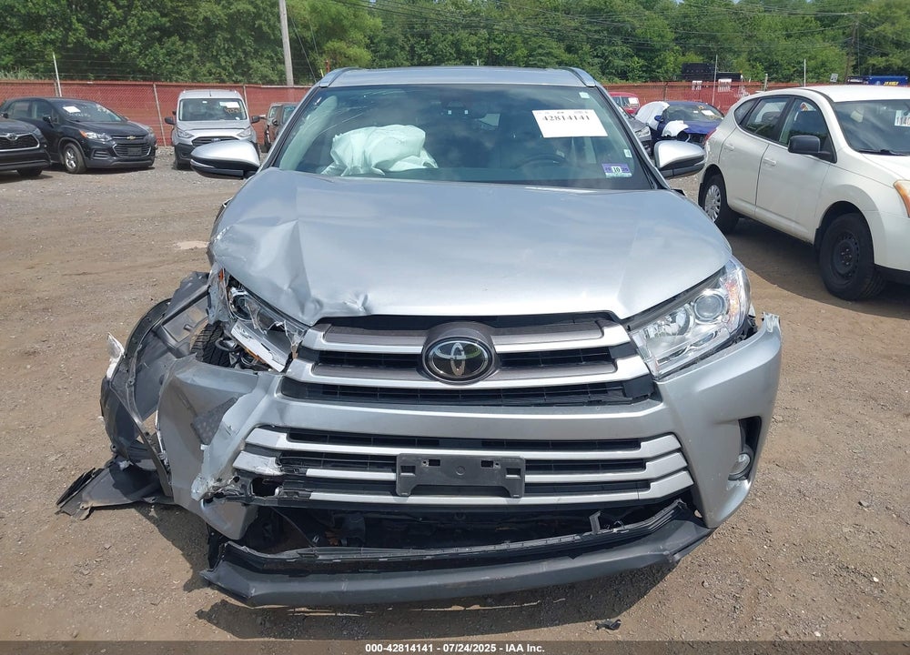 2017 TOYOTA HIGHLANDER VIN: 5TDJZRFH9HS483122