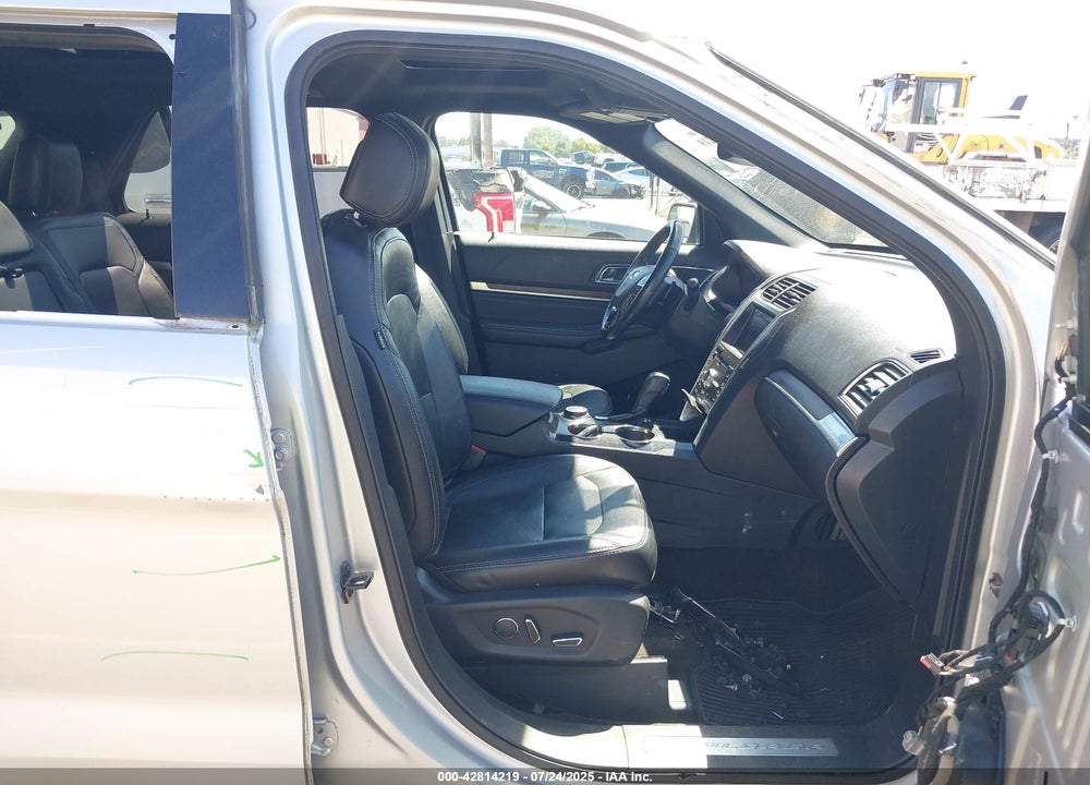 2017 FORD EXPLORER VIN: 1FM5K8F81HGC34187