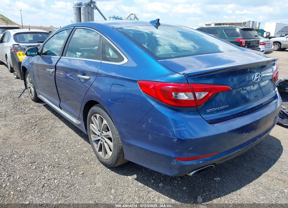 2015 HYUNDAI SONATA VIN: 5NPE34AF5FH126941