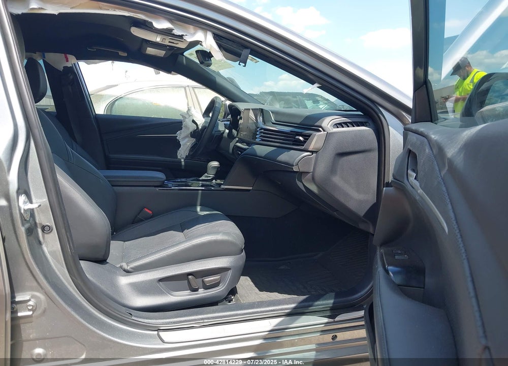 2025 TOYOTA CAMRY VIN: 4T1DAACK4SU558989