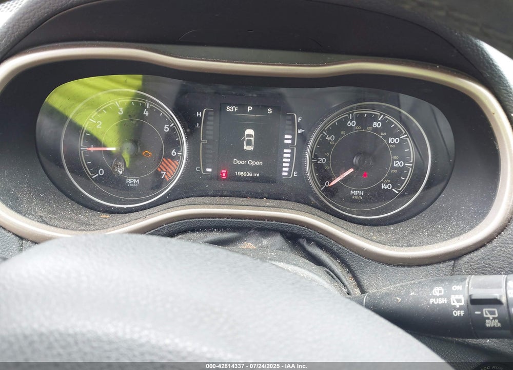 2014 JEEP CHEROKEE VIN: 1C4PJMCB4EW230922
