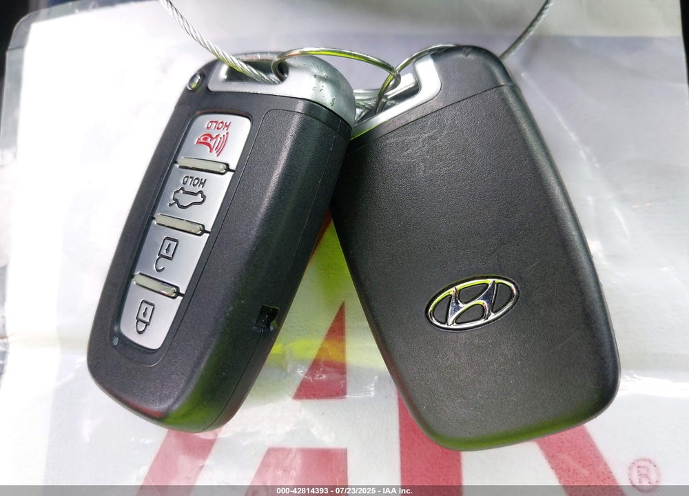 2013 HYUNDAI SONATA VIN: 5NPEC4AC2DH527348