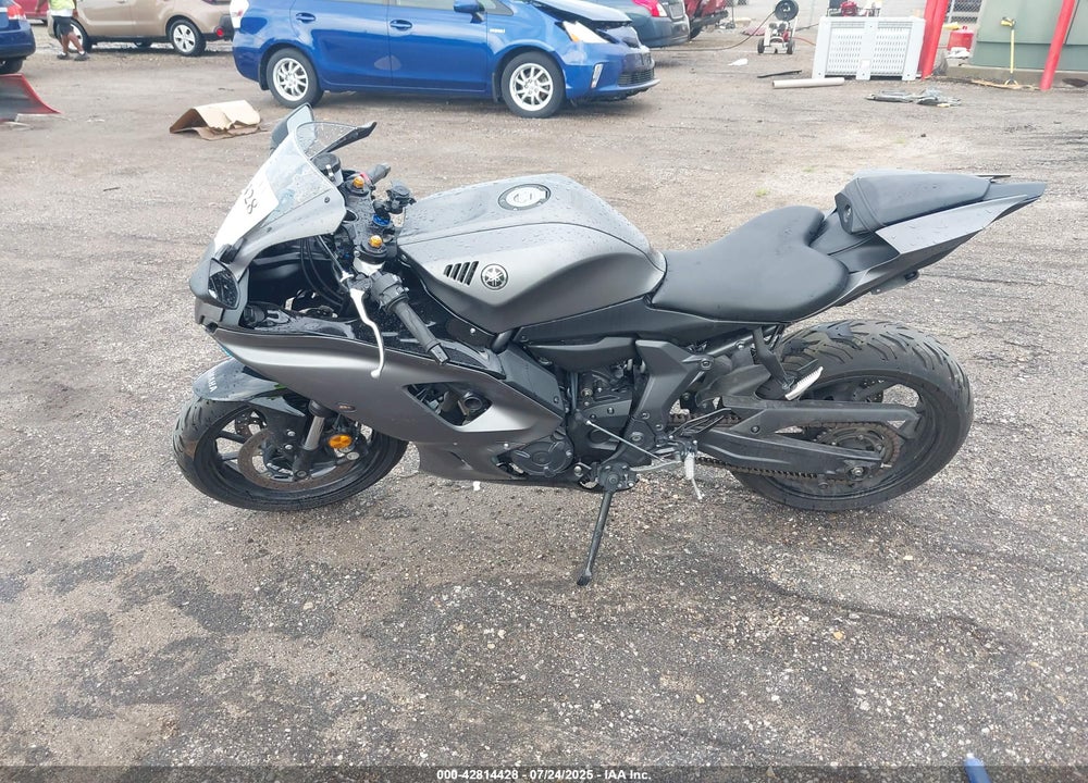 2024 YAMAHA YZFR7 VIN: JYARM38E6RA013528