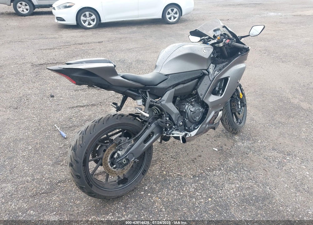 2024 YAMAHA YZFR7 VIN: JYARM38E6RA013528