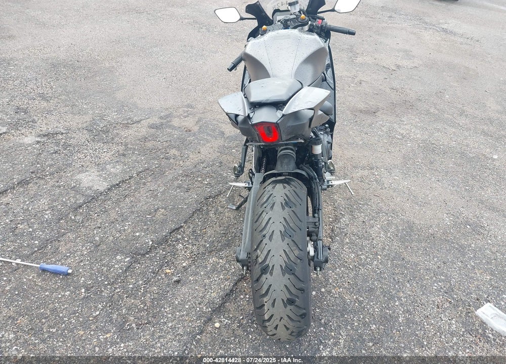 2024 YAMAHA YZFR7 VIN: JYARM38E6RA013528