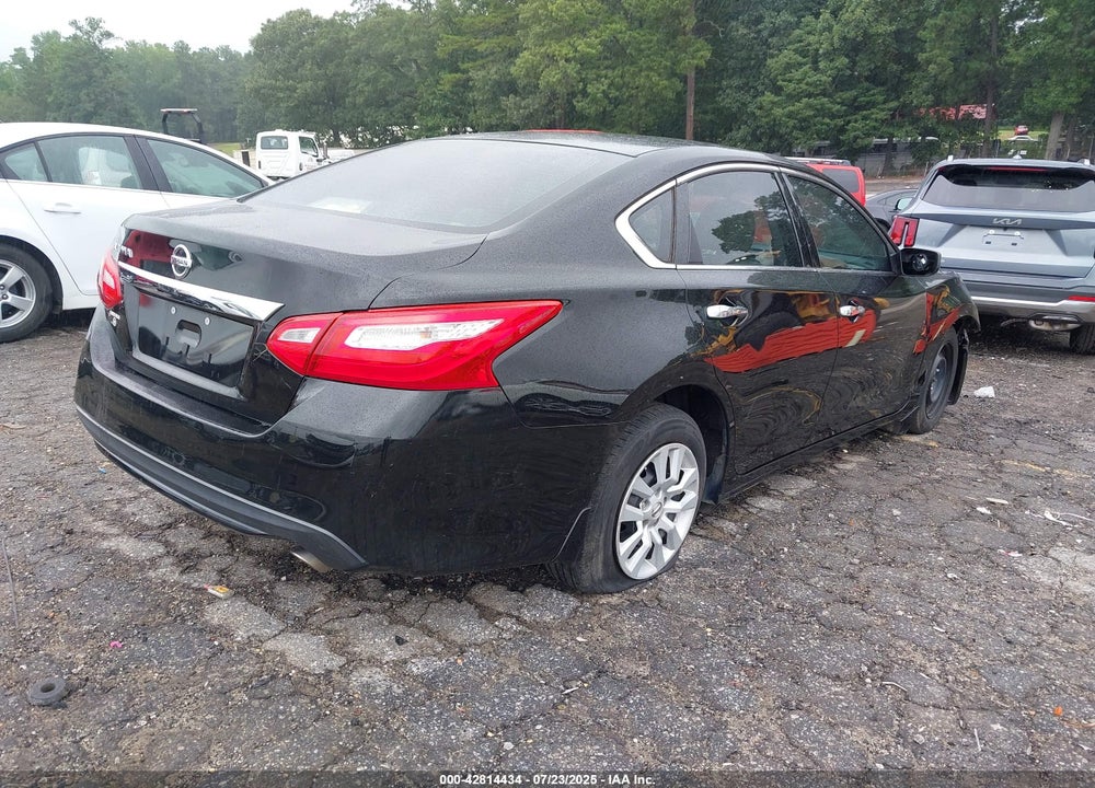 2017 NISSAN ALTIMA VIN: 1N4AL3AP4HN329104