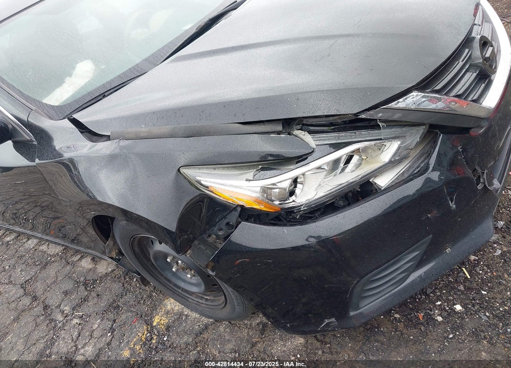 2017 NISSAN ALTIMA VIN: 1N4AL3AP4HN329104