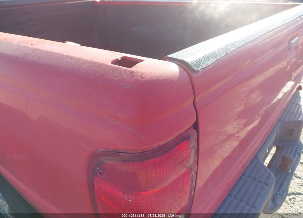 2000 FORD RANGER VIN: 1FTYR10V3YPA44653