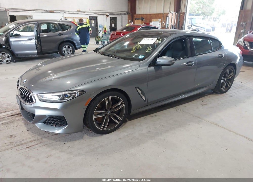 2022 BMW 8 SERIES VIN: WBAGV4C01NCG99910