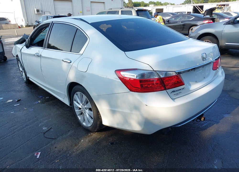 2013 HONDA ACCORD EX-L VIN: 1HGCR2F83DA207897