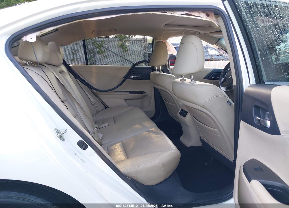 2013 HONDA ACCORD EX-L VIN: 1HGCR2F83DA207897