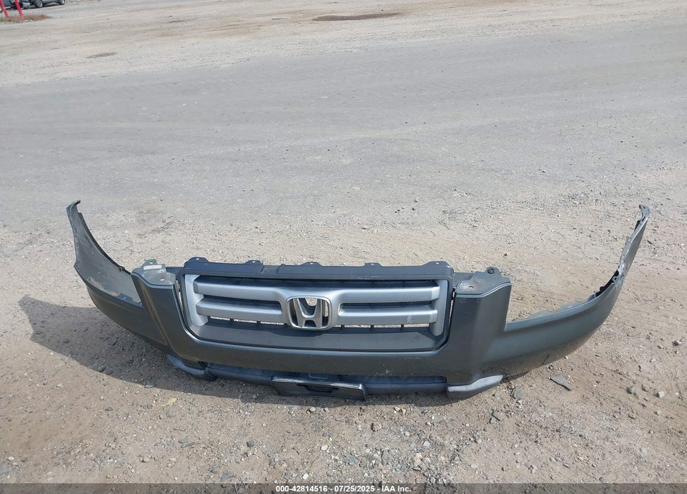 2008 HONDA PILOT VIN: 5FNYF182X8B032142