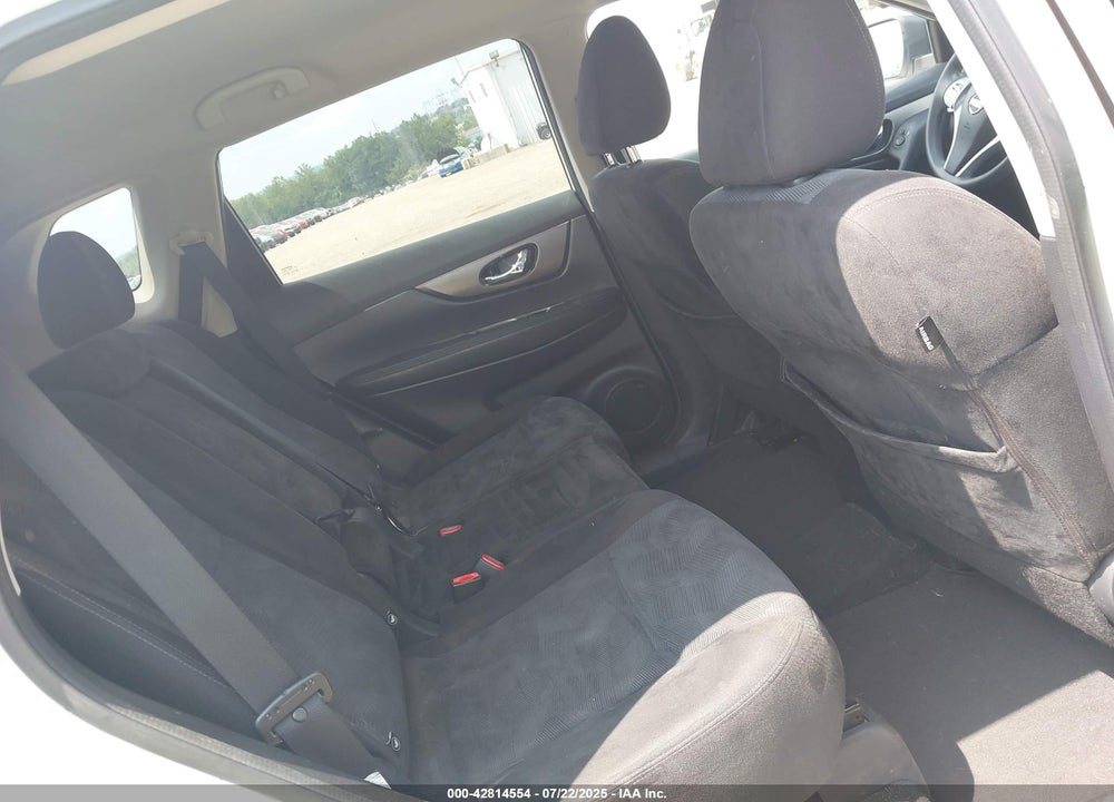 2015 NISSAN ROGUE VIN: KNMAT2MV4FP521798