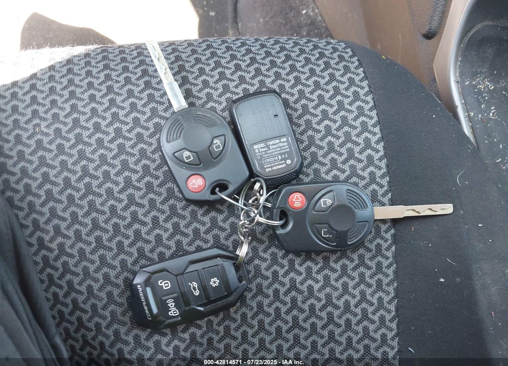 2015 FORD ESCAPE VIN: 1FMCU9GX2FUC39331